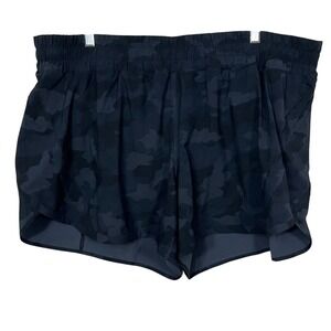 LULULEMON Plus Size 20 Black Camo TRACK THAT HIGH-RISE LINED SHORT
